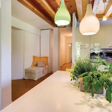 Andrea Apartment *